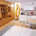 Apartment\'S Nr 2, 2B Und 2C In Stuttgart Stadtmitte